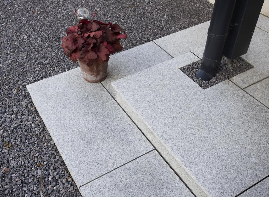 Silver Grey Granite Paving Slabs Light Grey 900 x 600 £23.69/m2