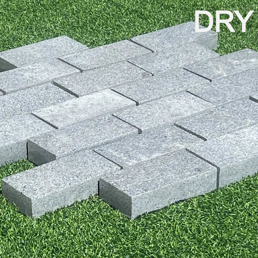Sawn Granite Setts Mid Grey Flamed 100x100x50mm £59.11/m2