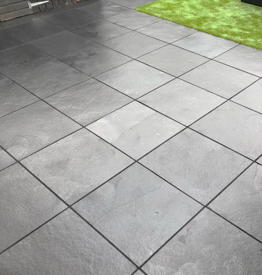 Midnight Limestone Rocks Midnight Limestone Paving Slabs 600 x 600 | Stone Paving Direct