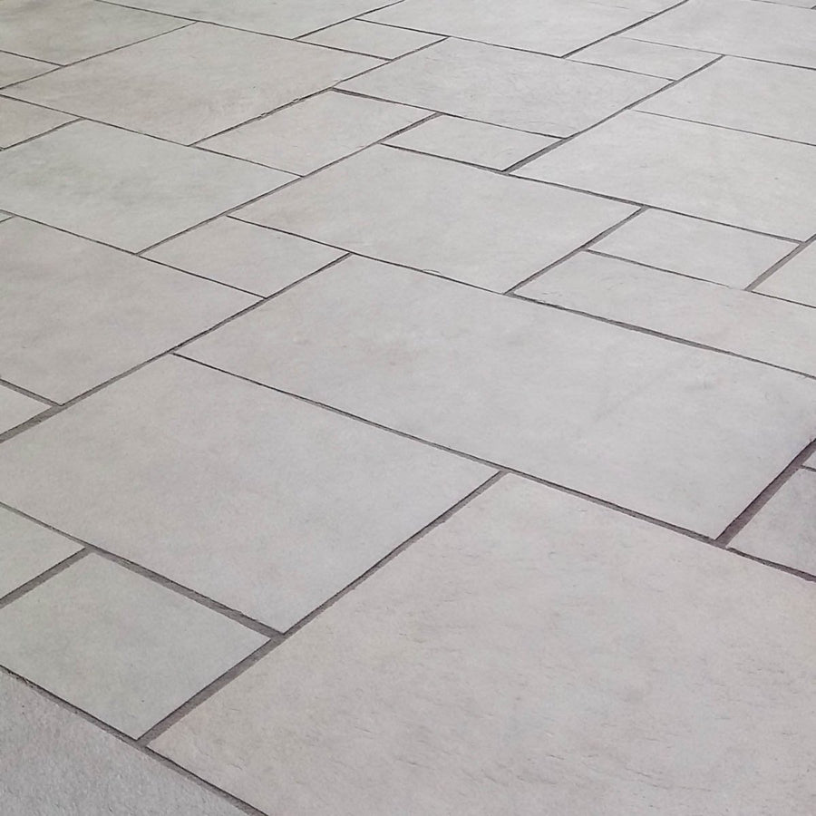Dove Grey Limestone Paving Patio Packs, Sawn Edge 22 Cal. £21.69/m2