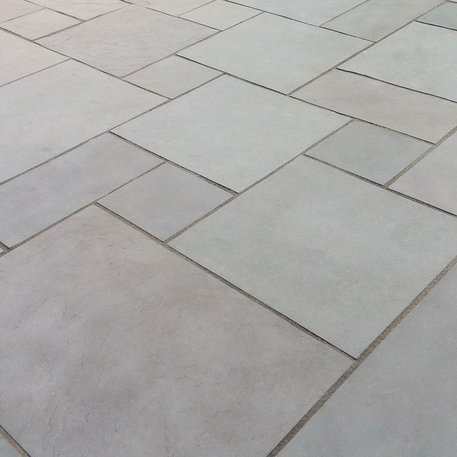 Dove Grey Limestone Paving Patio Packs, Sawn Edge 22 Cal. £21.69/m2