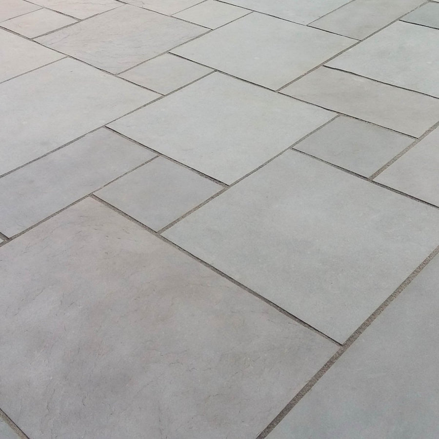 Dove Grey Limestone Paving Patio Packs, Sawn Edge 22 Cal. £22.98/m2