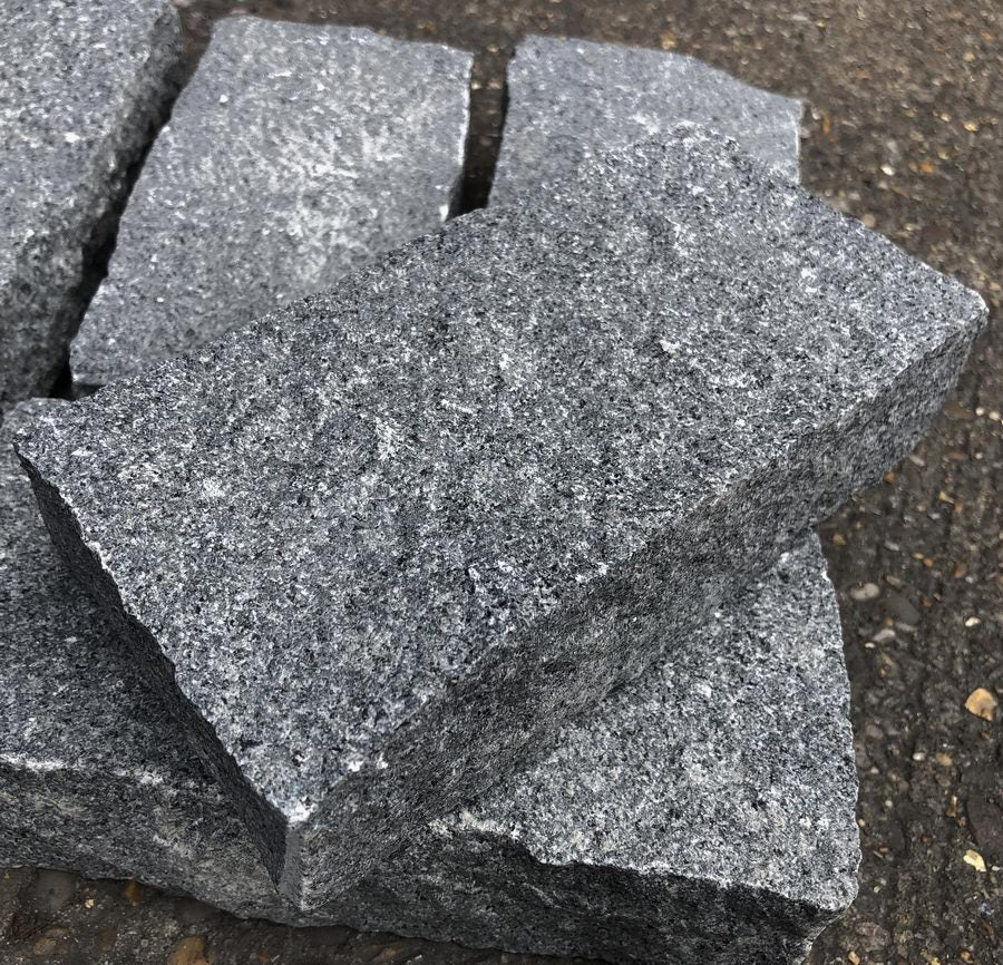 Granite Cobbles Setts Cropped, Blue Grey Mid Grey 200 x 100 x 50mm £59.99/m2