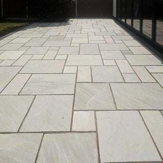 Kandla Grey Indian Sandstone Paving Slabs Patio Packs 22mm Cal. £23.69/m2