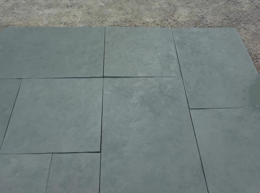 Kota Blue Limestone Paving Sawn Edge 900x600 22mm Cal. £23.99/m2