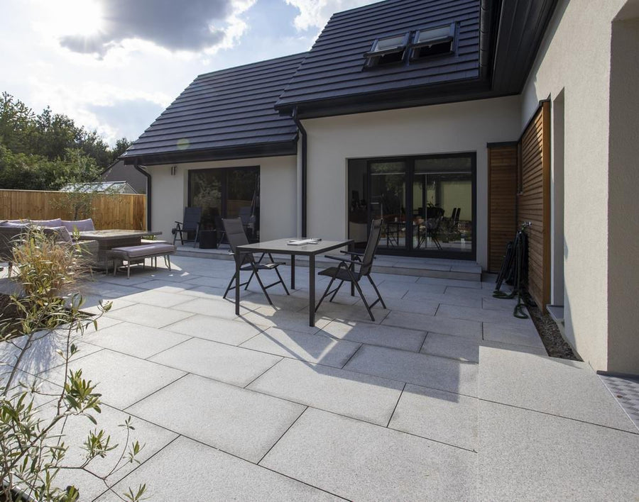 Silver Grey Granite Paving Slabs Light Grey 900 x 600 £24.69/m2