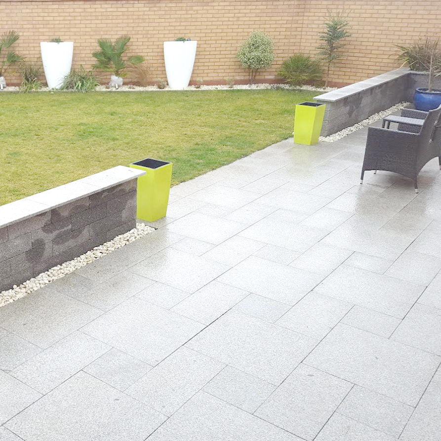 Silver Grey Granite Paving Mixed Sizes Patio Paving £30.59/m2