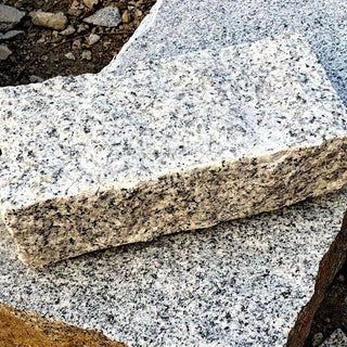 Granite Setts Cobbles, Silver Grey Cropped 200 x 100 x 50mm £49.99/m2