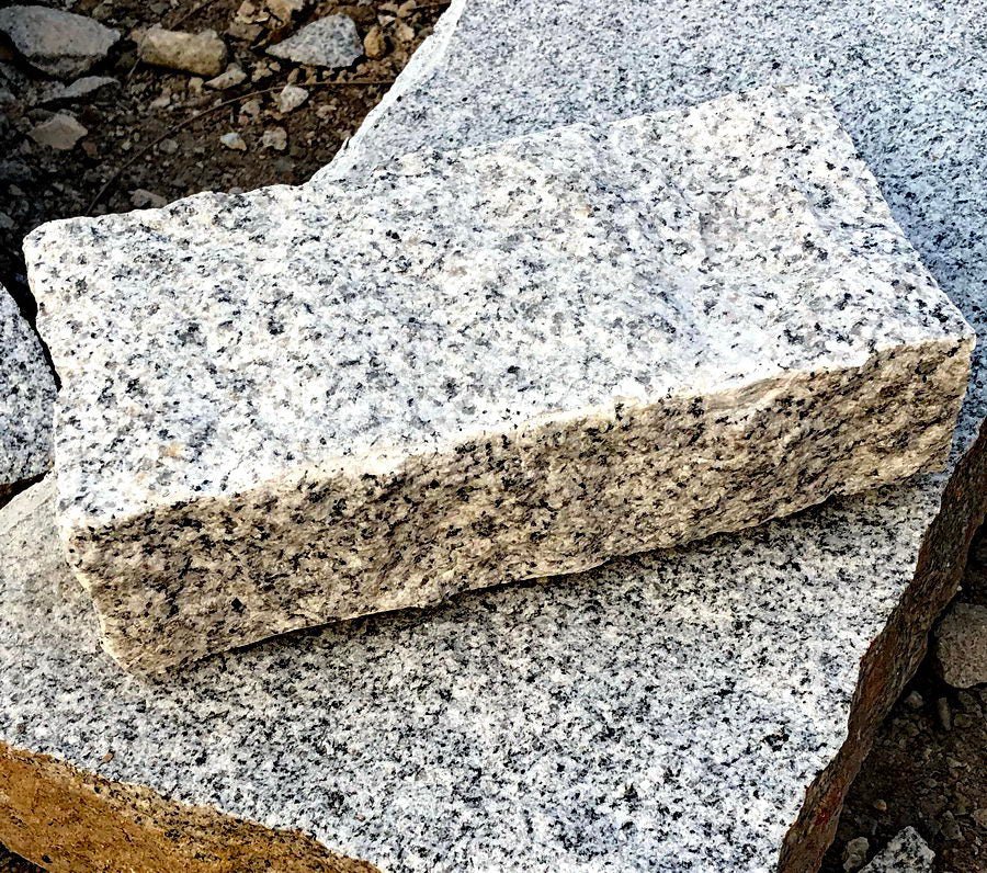Granite Setts Cobbles, Silver Grey Cropped 200 x 100 x 50mm £35.39/m2