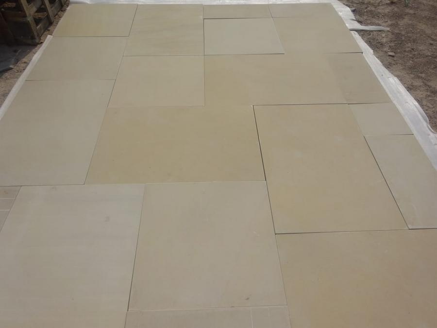 Beige Smooth Sandstone Paving, Mint Fossil Honed & Sawn 600x600 £20.99/m2