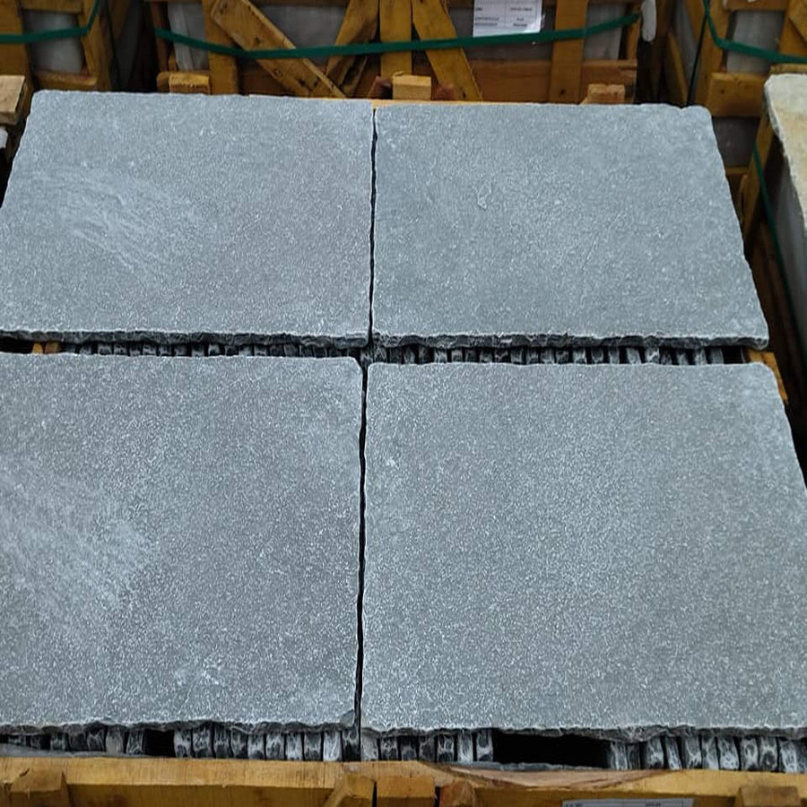 Tandur Grey Limestone Handcut & Tumbled 600x600 22mm £24.45/m2