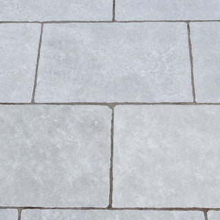 Tandur Grey Limestone Handcut & Tumbled Patio Packs 22mm £25.19/m2